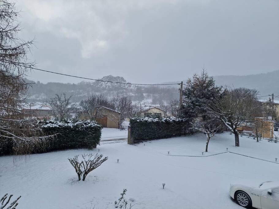 Gite L'Enclos O Rendez-Vous Roquefeuil-Pays De Sault- Avec Jardin ภายนอก รูปภาพ