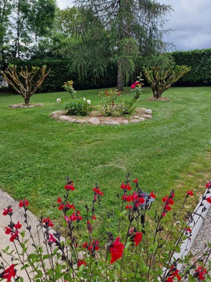 Gite L'Enclos O Rendez-Vous Roquefeuil-Pays De Sault- Avec Jardin ภายนอก รูปภาพ